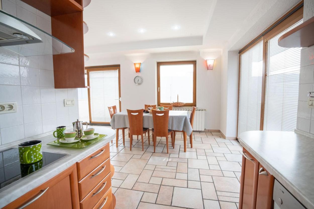 Apartment Ajdi Ajdovscina Ngoại thất bức ảnh