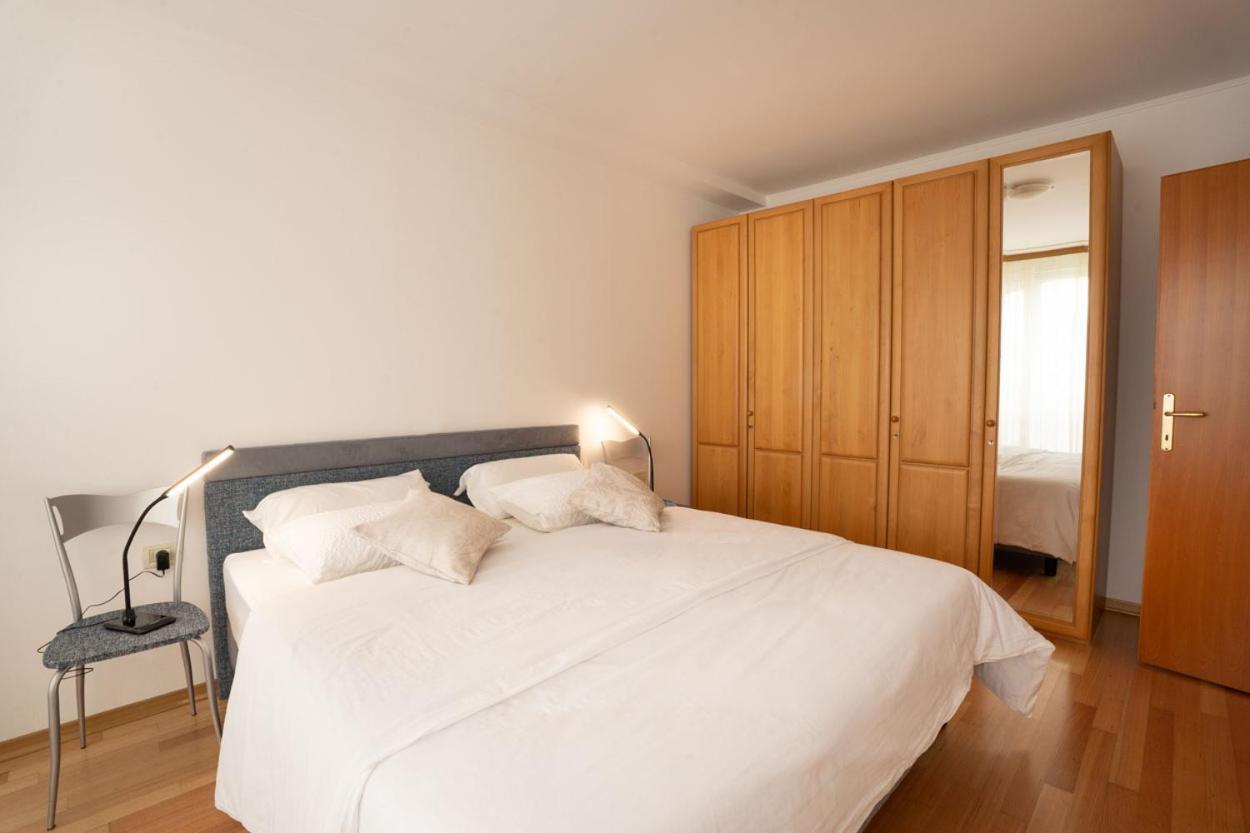 Apartment Ajdi Ajdovscina Ngoại thất bức ảnh